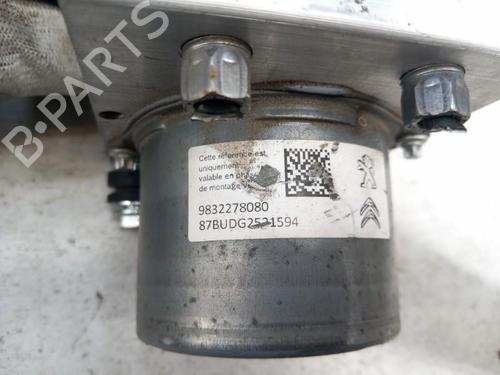 Used ABS pump ABS pump PEUGEOT 208 II (UB_, UP_, UW_, UJ_) e-208 (136 hp) 28767950 28767950
