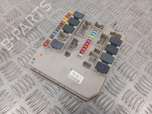 fuse-box-renault-clio-iii-br01-cr01-2005-2006-2007-2008-2009-2010-2011-2012-2013-2014-31993696 main image