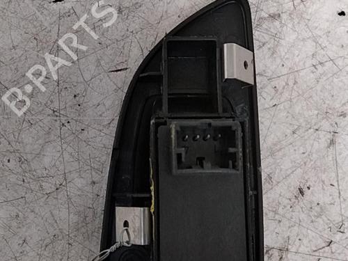 Used Right rear window switch Right rear window switch FIAT BRAVO II (198_) 1.6 D Multijet (198AXM1B) (90 hp) 28789600 28789600
