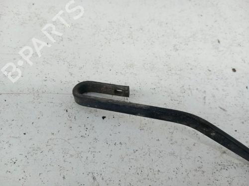 front-windshield-wiper-arm-volvo-v70-i-875-876-1995-1996-1997-1998-1999-2000-28768358 main image