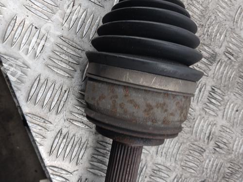 Used Right front driveshaft Right front driveshaft RENAULT MASTER III Van (FV) 2.3 dCi 100 FWD (FV0A, FV0B, FV0G, FV0K, FV0H) (101 hp) 31915764 31915764