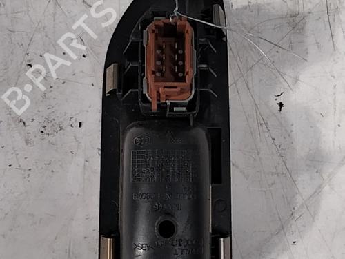 Venstre bak elrute bryter RENAULT LAGUNA II (BG0/1_) 2.0 16V (BG00, BG0K, BG0P, BG0W) (135 hp) 28786840
