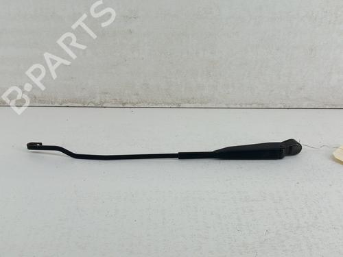 Used Front windshield wiper arm Front windshield wiper arm RENAULT CLIO I (B/C57_, 5/357_) 1.2 (B/C/S57A, B/C57S, 5/357F, 5/357J, 5/357L, 5/357R) (58 hp) 28762038 28762038