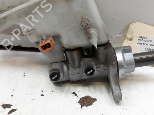 Used Brake master cylinder Brake master cylinder KIA PRO CEE'D (JD) 1.6 CRDi 136 (136 hp) 28793562 28793562
