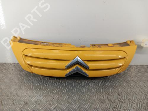 Used Grille CITROËN C3 I (FC_, FN_) 1.4 HDi (68 hp) 28745737