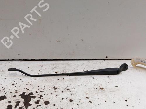 Used Front windshield wiper arm RENAULT MEGANE I (BA0/1_) 1.6 16V (BA04, BA0B, BA11, BA1J, BA16, BA19, BA1K, BA1V,... (107 hp) 28793938