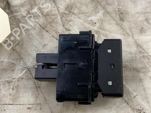 Used Switch RENAULT KOLEOS I (HY_) 2.0 dCi (HY0K) (150 hp) 28757801