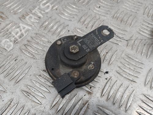 horn-toyota-yaris-_p13_-2010-2011-2012-2013-2014-2015-2016-2017-2018-2019-2020-31758400 main image