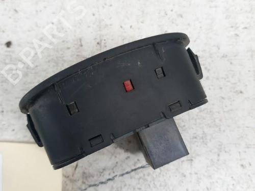 Used Warning switch FIAT QUBO (225_) 1.3 D Multijet (225CXB1A, 225AXB1A, 225CXB11, 225AXB11,... (75 hp) 28746120