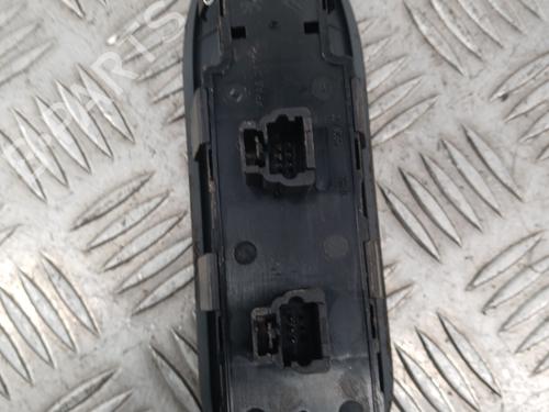 Used Left front window switch Left front window switch CITROËN C5 I (DC_) 2.2 HDi (DC4HXB, DC4HXE) (133 hp) 31920357 31920357