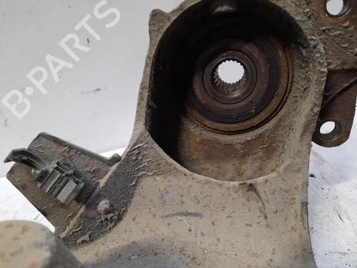 Right rear steering knuckle RENAULT SCÉNIC I MPV (JA0/1_, FA0_) 1.9 dCi RX4 | BP28759245M28