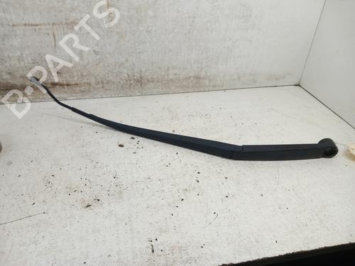 Used Front windshield wiper arm HYUNDAI TUCSON (TL, TLE) 1.7 CRDi (116 hp) 28780530