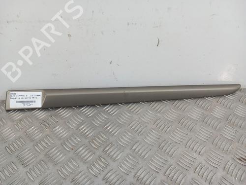 Used Door moulding trim RENAULT CLIO III (BR0/1, CR0/1) 1.5 dCi (C/BR0G, C/BR1G) (68 hp) 28767665