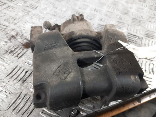 Used Right front brake caliper Right front brake caliper RENAULT LAGUNA III Grandtour (KT0/1) 2.0 dCi (KT07, KT0J, KT14, KT1A, KT1S) (131 hp) 29956461 29956461