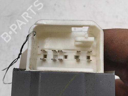 Used Left front window switch Left front window switch TOYOTA YARIS (_P9_) 1.4 D-4D (NLP90_, NLP90R) (90 hp) 28775631 28775631