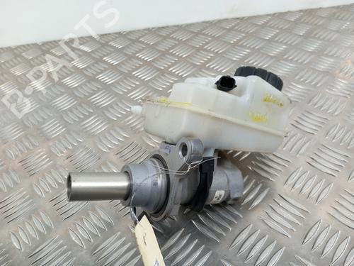 Used Brake master cylinder Brake master cylinder RENAULT TWINGO III (BCM_, BCA_) 1.0 SCe 70 (BCMB) (69 hp) 28745099 28745099