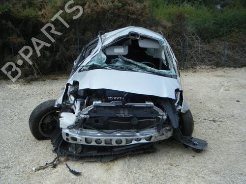 Used Parts TOYOTA YARIS (_P9_) 1.3 VVT-i (SCP90_, SCP90R) (87 hp) 4033299