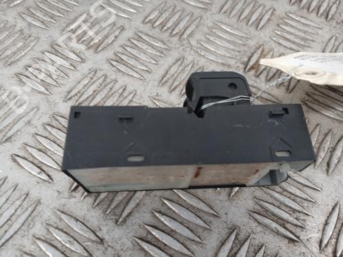 Used Left front window switch Left front window switch NISSAN MICRA III (K12) 1.2 16V (80 hp) 33610149 33610149