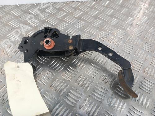Used Clutch pedal RENAULT KANGOO Express (FC0/1_) 1.5 dCi (FC07, FC1R) (65 hp) 28735994