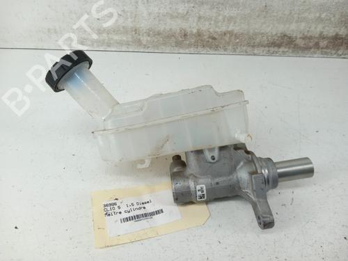 Used Brake master cylinder RENAULT CLIO V (B7_) 1.5 Blue dCi 85 (B7AG) (86 hp) 28780880