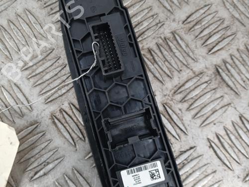 Used Left front window switch Left front window switch RENAULT MEGANE IV Grandtour (K9A/M/N_) 1.5 Blue dCi 115 (K9A6) (116 hp) 33534064 33534064