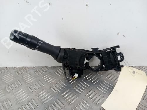 Used Switch TOYOTA RAV 4 III (_A3_) 2.2 D 4WD (ALA30_, ALA30R) (136 hp) 30461582