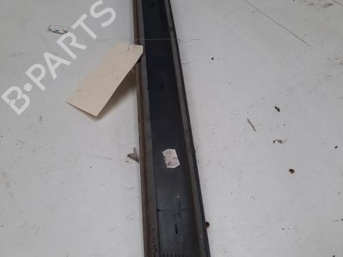 Used Door moulding trim OPEL ZAFIRA / ZAFIRA FAMILY B (A05) 1.9 CDTI (M75) (120 hp) 28771805