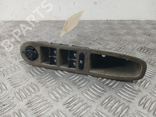 Used Left front window switch Left front window switch ALFA ROMEO 159 Sportwagon (939_) 1.9 JTDM 16V (939BXC1B, 939BXC12) (150 hp) 36398122 36398122