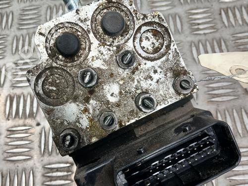 Used ABS pump ABS pump LANCIA YPSILON (843_) 1.4 (843.AXG1A) (78 hp) 33534189 33534189