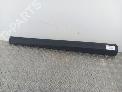 Used Door moulding trim RENAULT MEGANE III Hatchback (BZ0/1_, B3_) 1.5 dCi (BZ09, BZ0D, BZ1W, BZ29, BZ14) (110 hp) 28745715