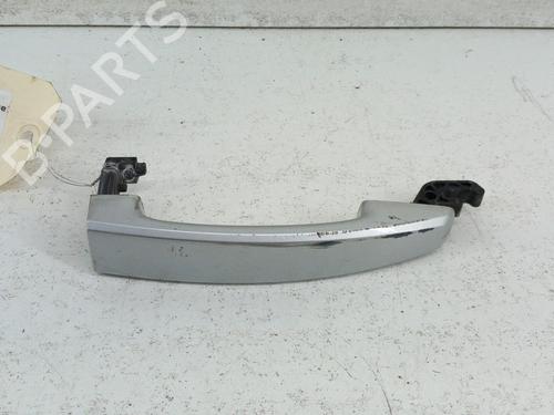 Używane Klamka zewnętrzna drzwi przednich lewych OPEL CORSA D (S07) 1.3 CDTI (L08, L68) (90 hp) 28772914