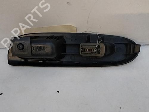 Used Right front window switch RENAULT CLIO II (BB_, CB_) 1.9 dTi (B/CB0U) (80 hp) 28747511