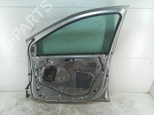 Used Right front door Right front door 28734117 28734117