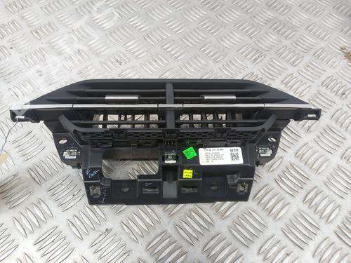 Used Air vent PEUGEOT 208 II (UB_, UP_, UW_, UJ_) e-208 (136 hp) 29844031