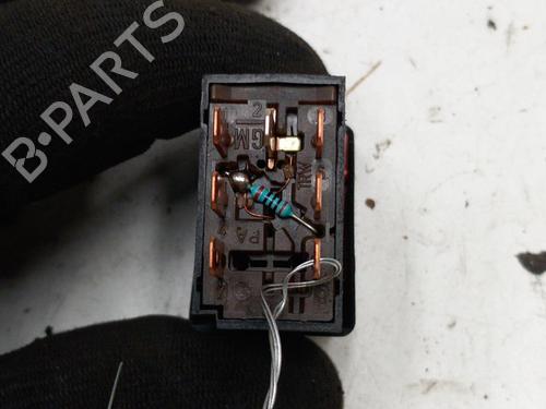 Used Warning switch Warning switch OPEL CORSA B (S93) 1.2 i (F08, F68, M68) (45 hp) 28773903 28773903