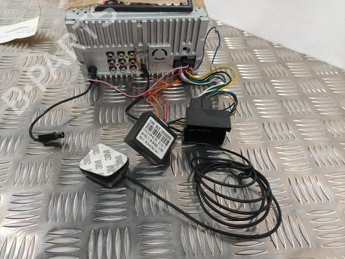 Bilradio VW POLO V (6R1, 6C1) 1.6 TDI (90 hp) 28745308