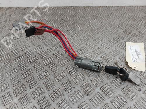 Used Ignition barrel Ignition barrel CITROËN JUMPY I Van (BS_, BT_, BY_, BZ_) 1.9 D 70 (69 hp) 33533960 33533960