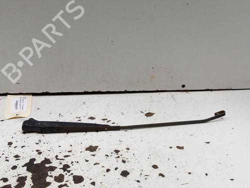 Used Front windshield wiper arm VOLVO 740 (744) 2.3 (115 hp) 28778204