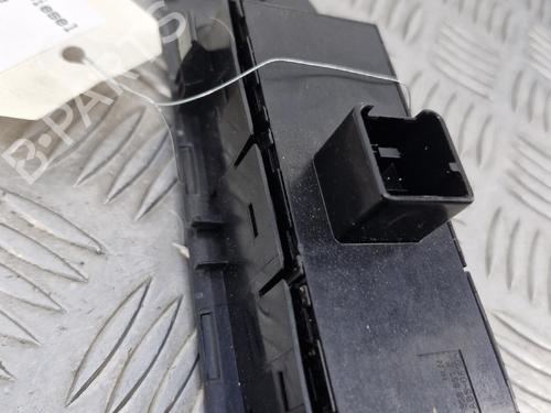 Left front window switch SEAT LEON (1P1) 1.6 TDI | BP38422712I27 - Image 3