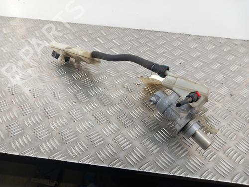 Used Brake master cylinder Brake master cylinder FORD GRAND C-MAX (DXA/CB7, DXA/CEU) 1.6 TDCi (115 hp) 28734884 28734884