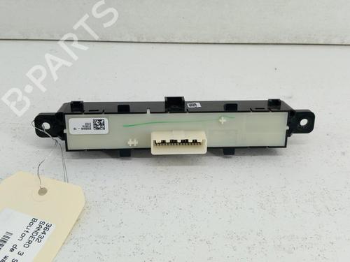 Used Warning switch DACIA SANDERO III 1.0 TCe 100 ECO-G (101 hp) 28751229