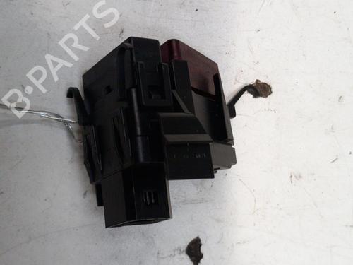 Used Warning switch Warning switch MERCEDES-BENZ B-CLASS Sports Tourer (W245) B 180 CDI (245.207) (109 hp) 28762597 28762597