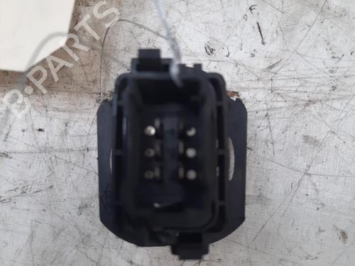 Used Right front window switch RENAULT LAGUNA II Grandtour (KG0/1_) 1.9 dCi (KG0G) (120 hp) 28771699