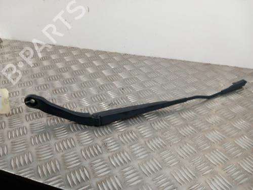 Used Front windshield wiper arm NISSAN QASHQAI I (J10, NJ10) 1.5 dCi (110 hp) 28739909