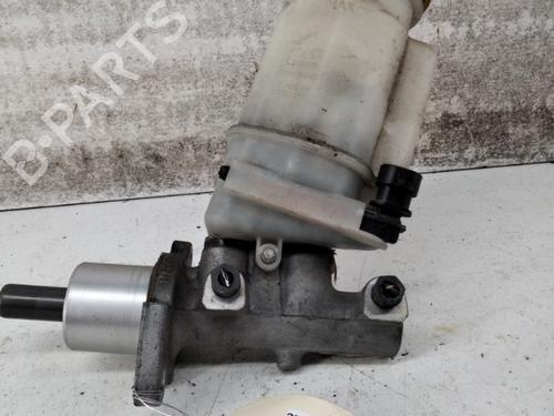 Used Brake master cylinder Brake master cylinder ALFA ROMEO 147 (937_) 1.9 JTD (937.AXD1A, 937.BXD1A, 937.AXV1A, 937.BXB1A,... (115 hp) 28781255 28781255