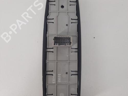Used Left front window switch Left front window switch RENAULT LAGUNA III (BT0/1) 2.0 dCi (BT01, BT08, BT09, BT0E, BT0K, BT12, BT1C, BT1D,... (150 hp) 28751401 28751401
