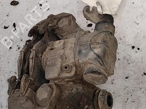 Used Right rear brake caliper PEUGEOT 306 Hatchback (7A, 7C, N3, N5) 2.0 HDI 90 (90 hp) 28784903