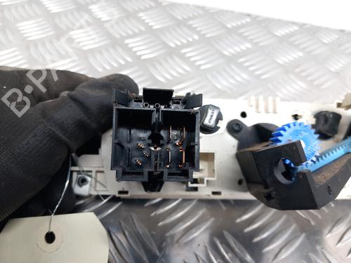 Used Climate control Climate control FORD TRANSIT Platform/Chassis (FM_ _, FN_ _) 2.0 TDCi (F_E_, F_F_) (125 hp) 28738077 28738077