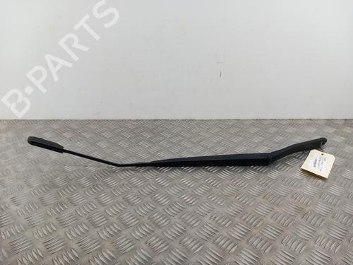 Used Front windshield wiper arm RENAULT CLIO IV (BH_) 1.5 dCi 90 (90 hp) 28737097