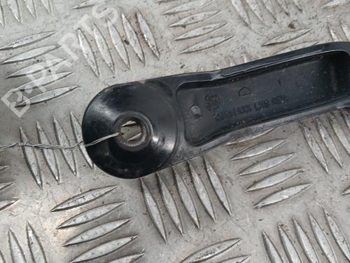 Used Front windshield wiper arm Front windshield wiper arm MERCEDES-BENZ A-CLASS (W168) A 140 (168.031, 168.131) (82 hp) 31761347 31761347